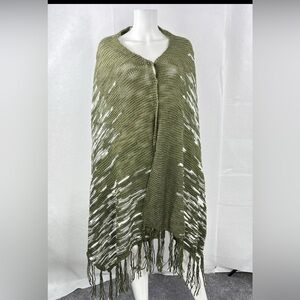 LuLaRoe Mimi Olive Green & White Crochet Shawl — One Size 🫶🫒